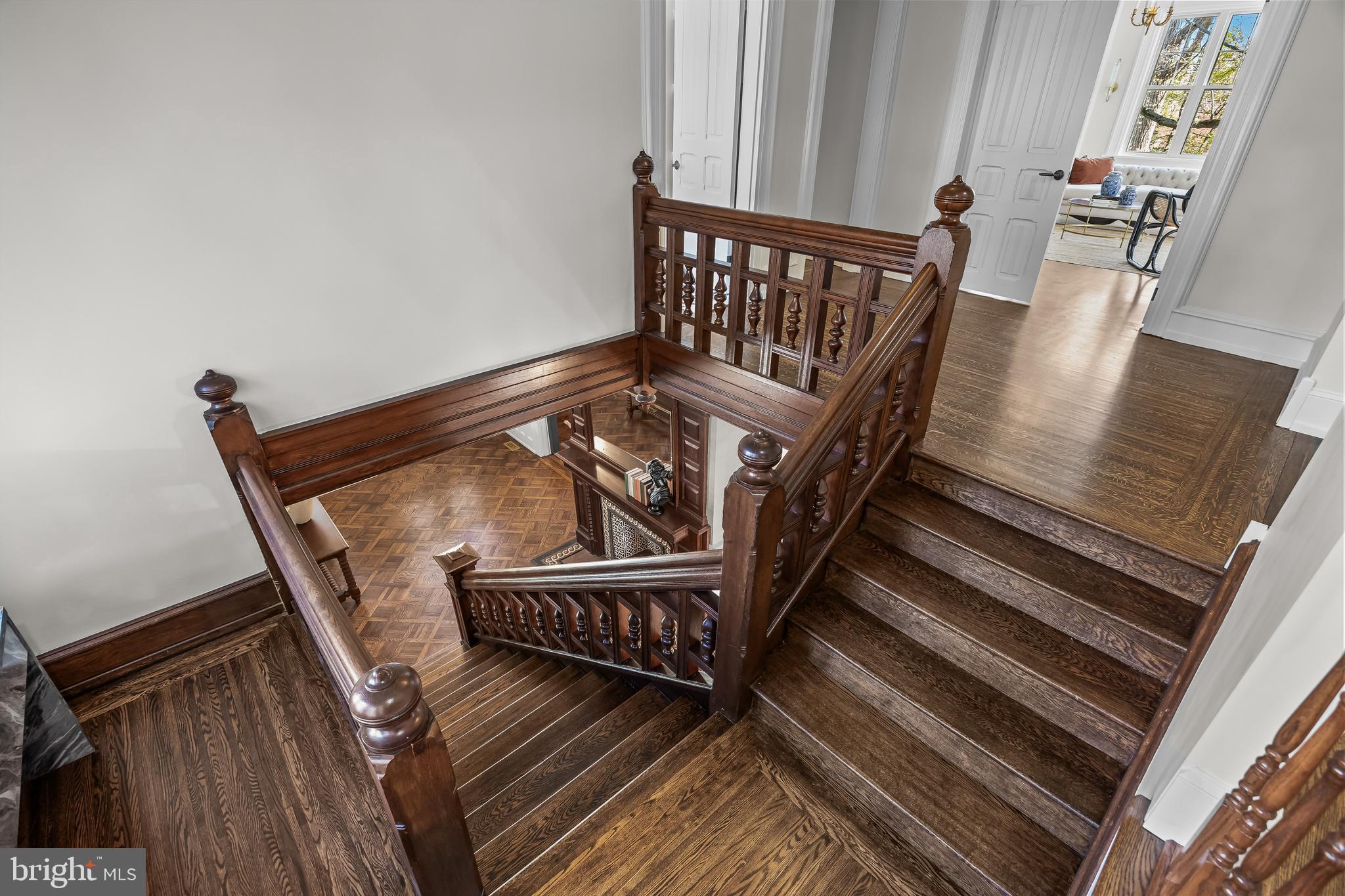 140 E CENTRAL AVENUE