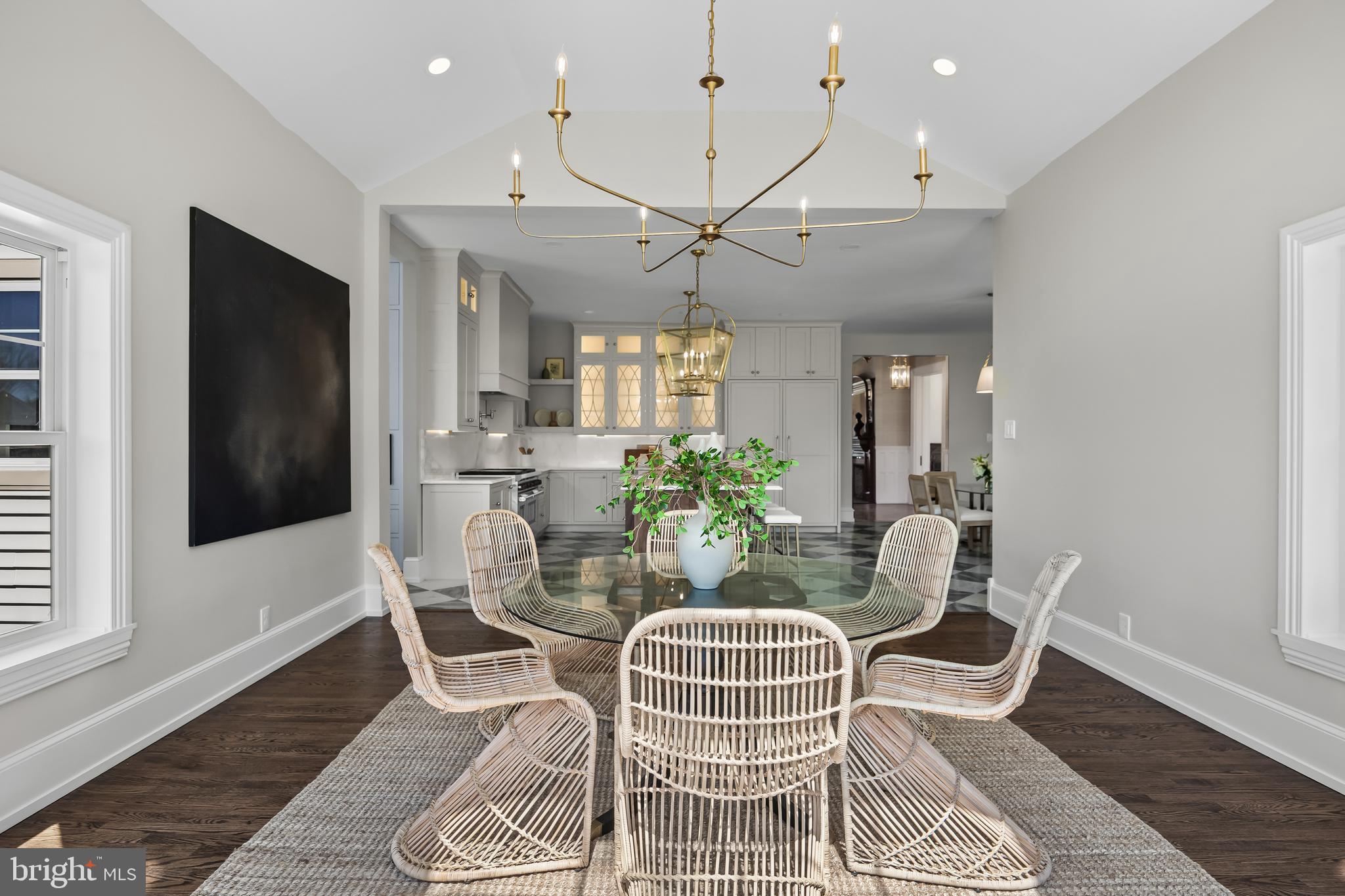 140 E CENTRAL AVENUE