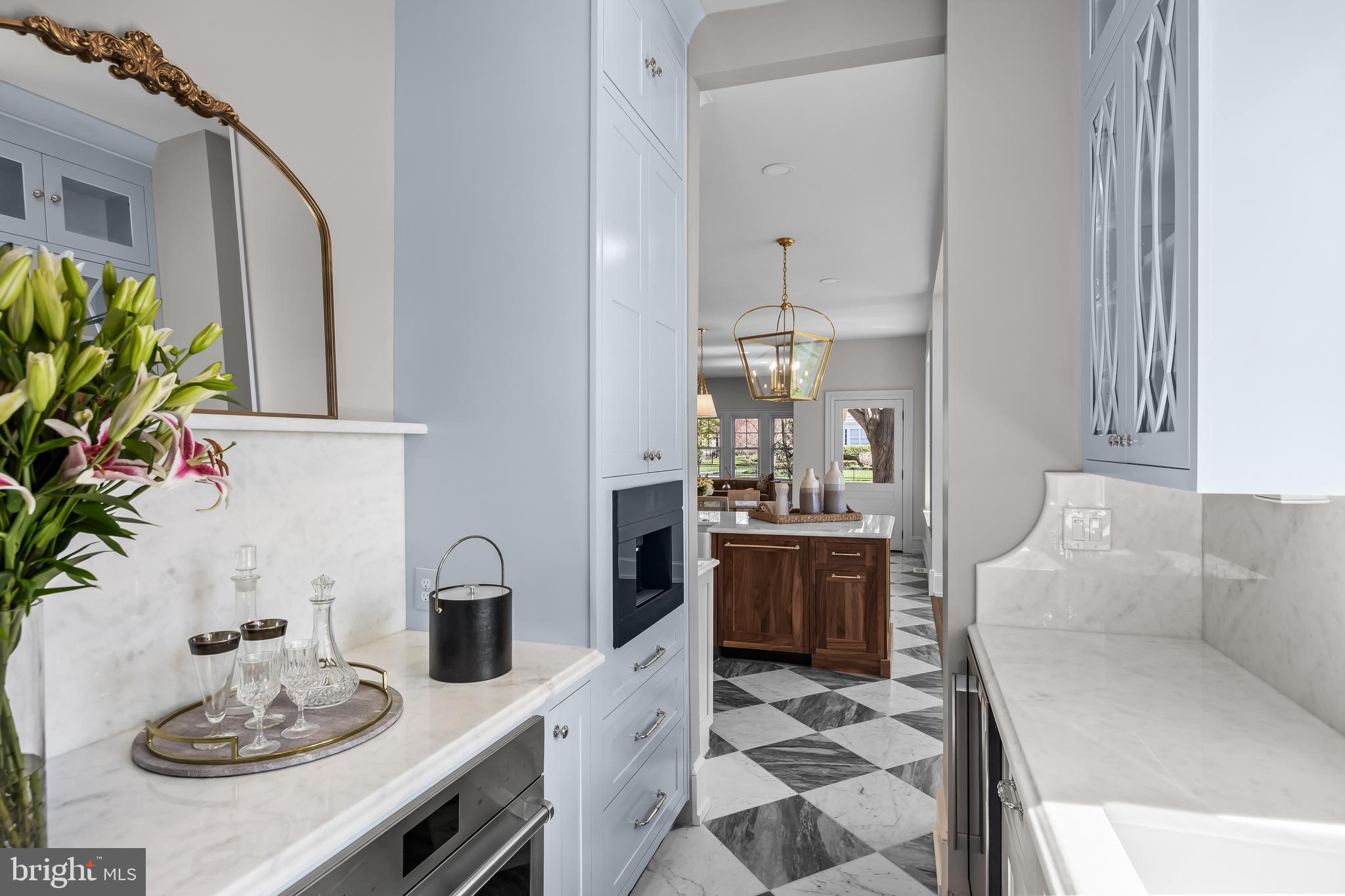 140 E CENTRAL AVENUE