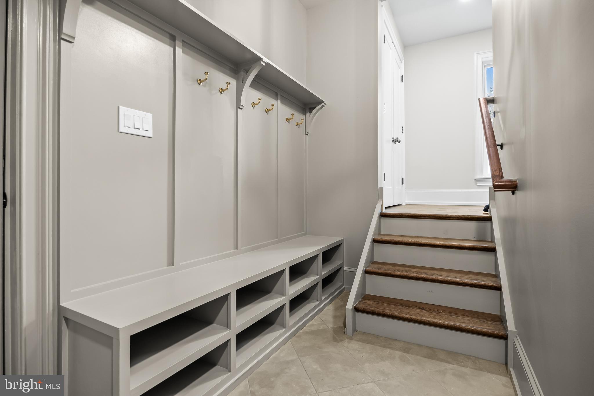 140 E CENTRAL AVENUE