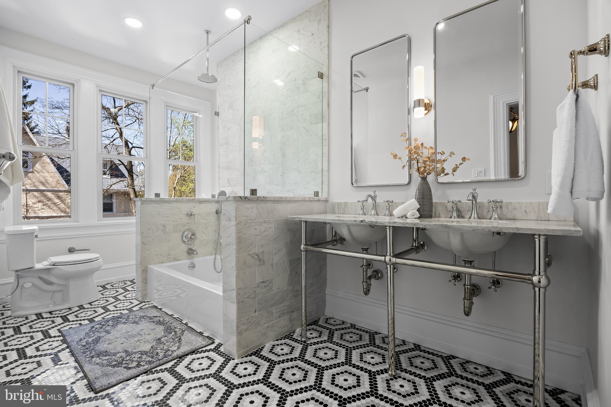 140 E CENTRAL AVENUE