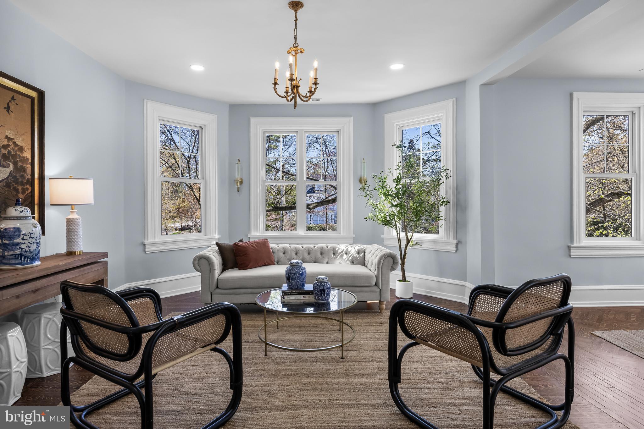 140 E CENTRAL AVENUE