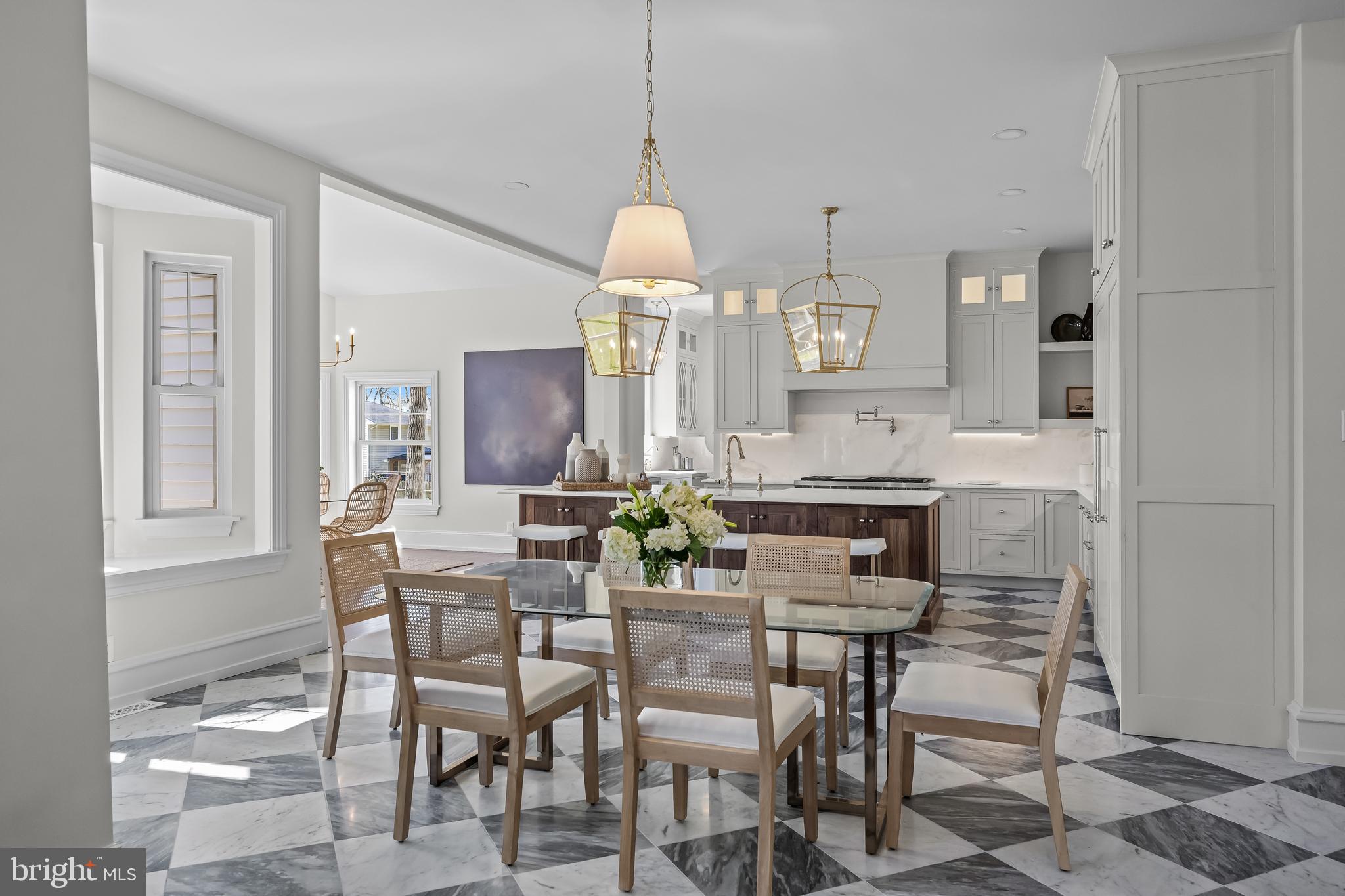 140 E CENTRAL AVENUE