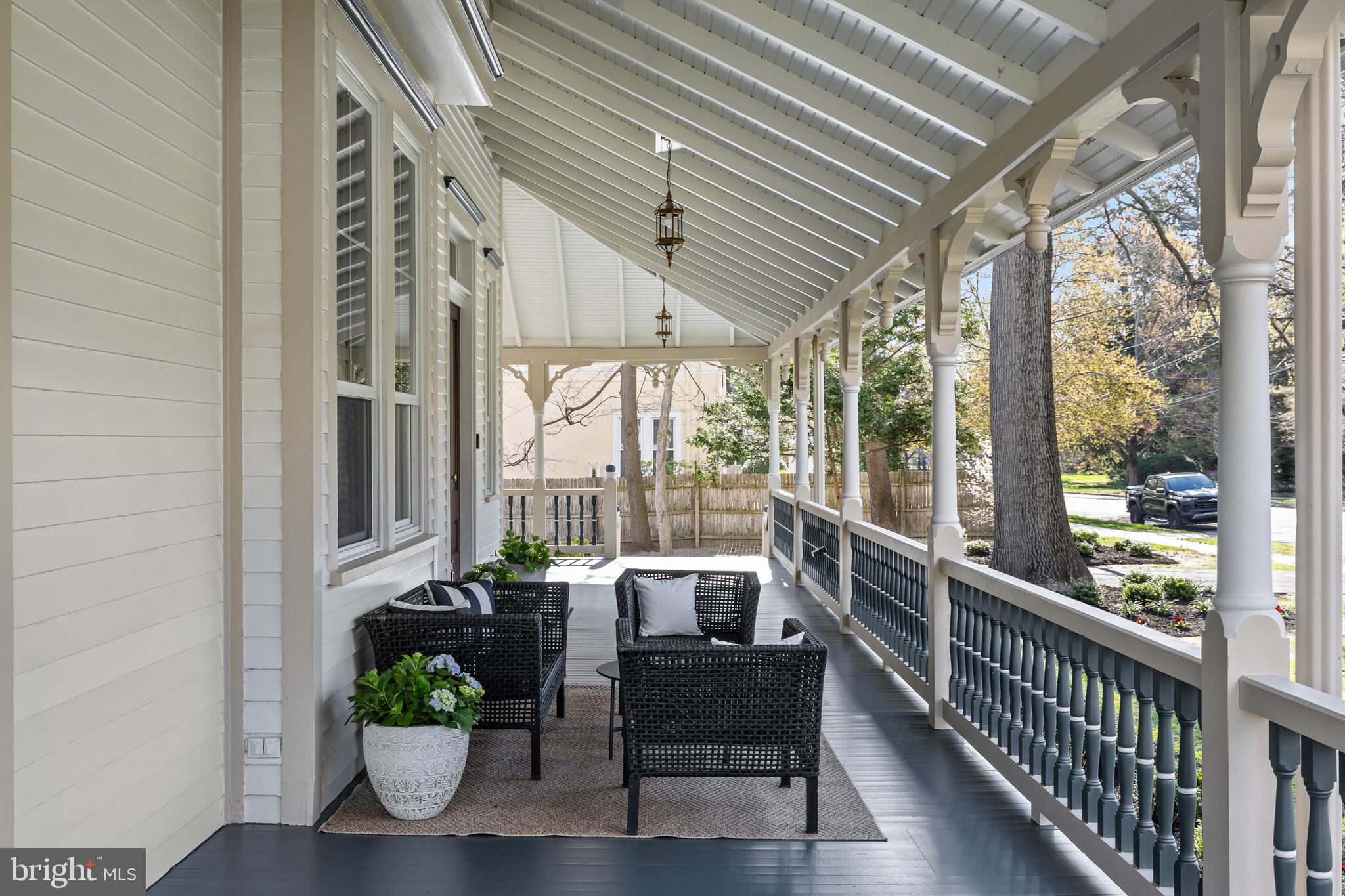 140 E CENTRAL AVENUE