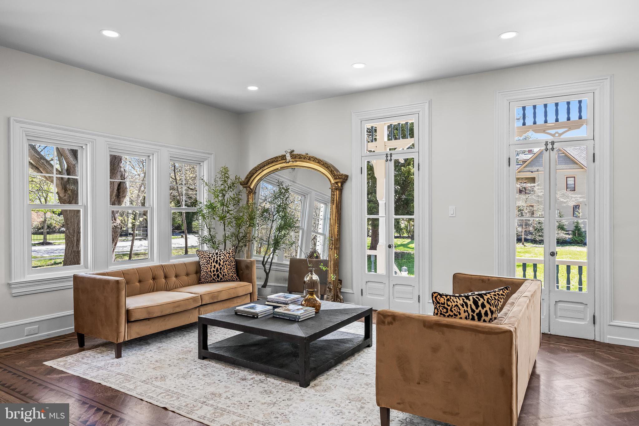 140 E CENTRAL AVENUE