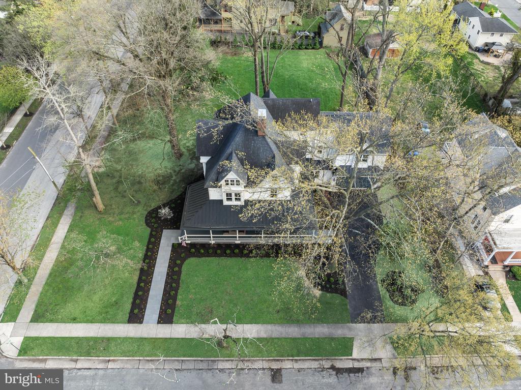 140 E CENTRAL AVENUE
