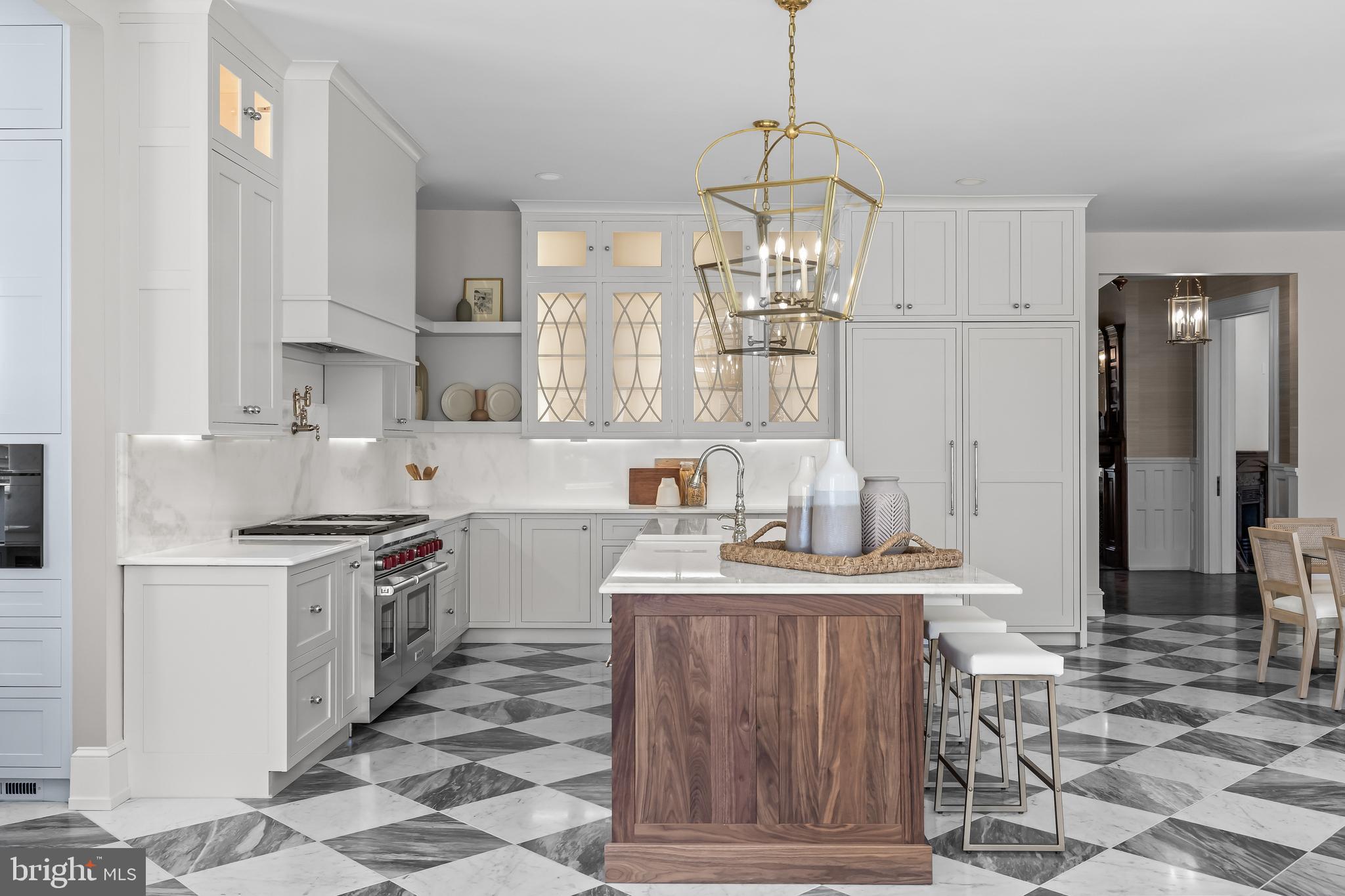 140 E CENTRAL AVENUE