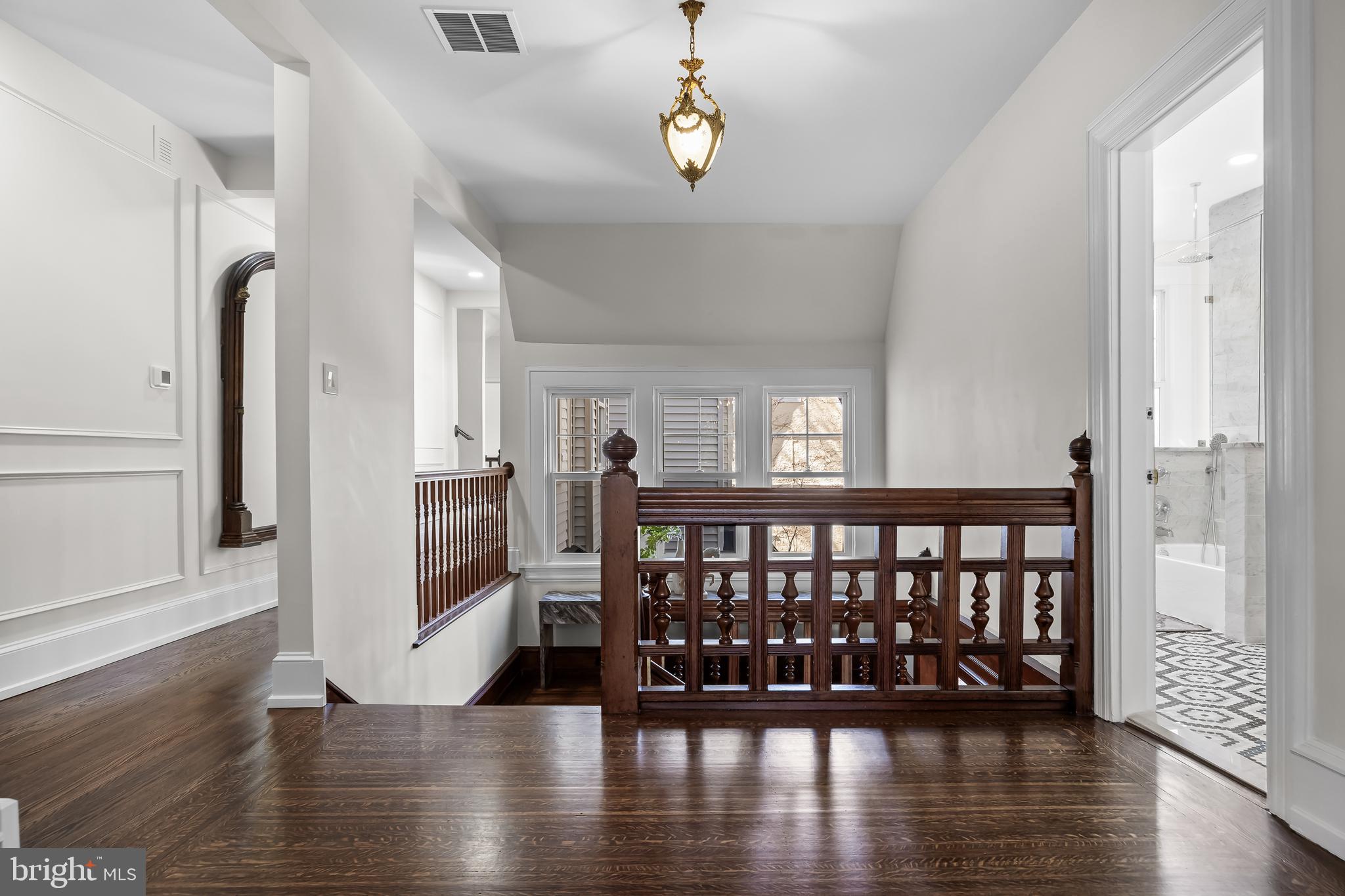 140 E CENTRAL AVENUE