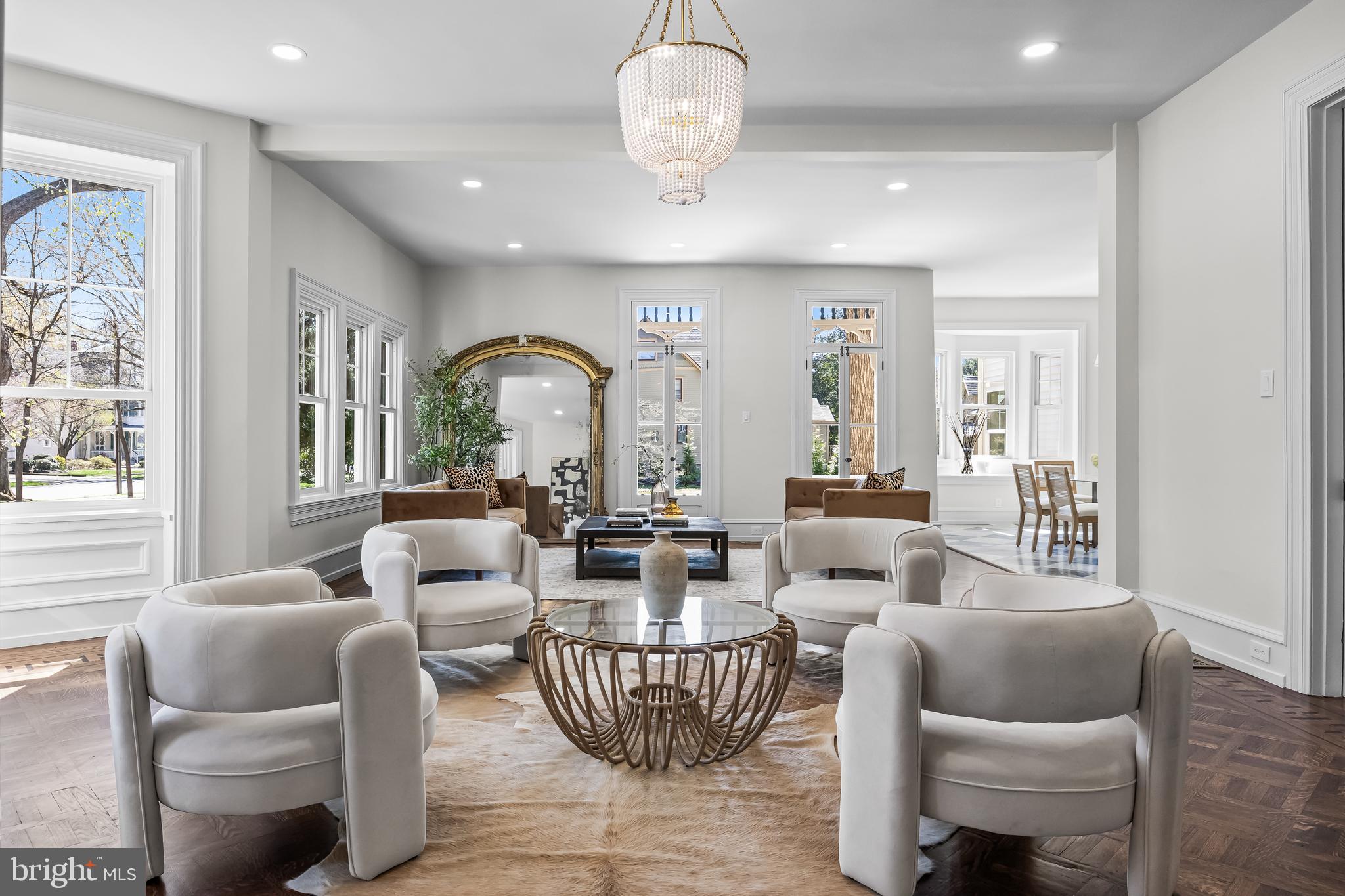 140 E CENTRAL AVENUE