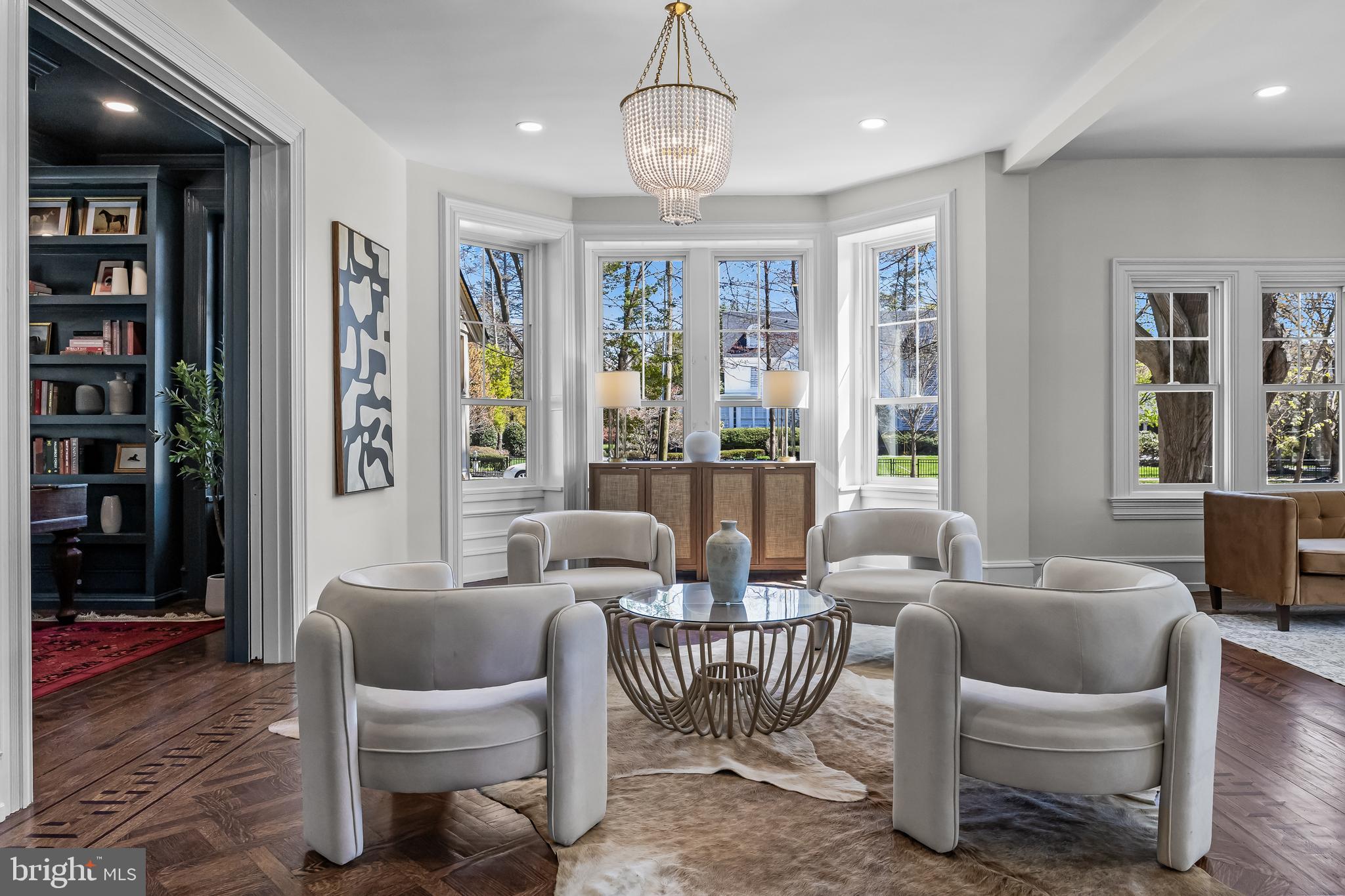 140 E CENTRAL AVENUE