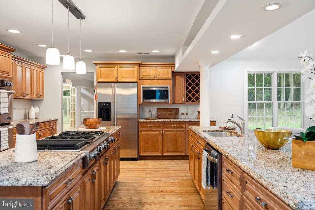 1109 WINDING DRIVE