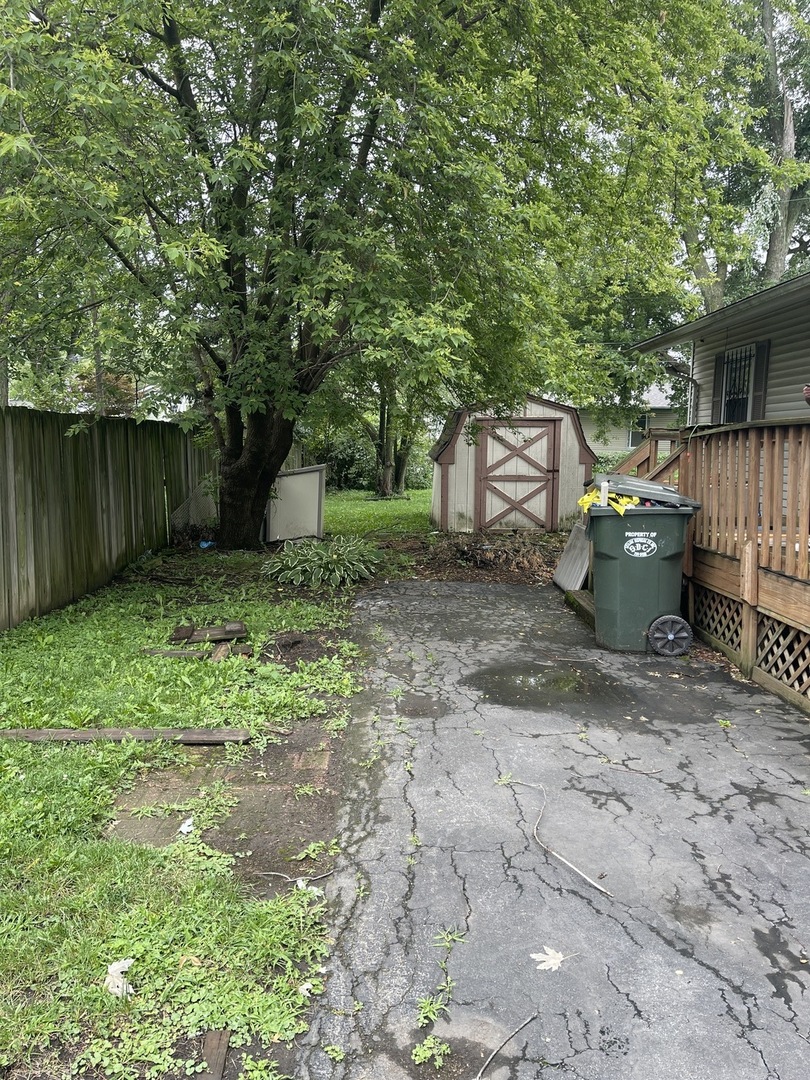 93 E Elmwood Drive