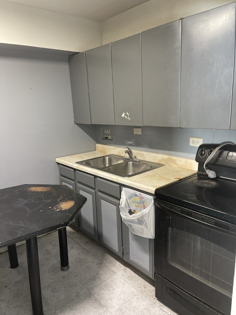7337 S South Shore Drive Unit: 1031