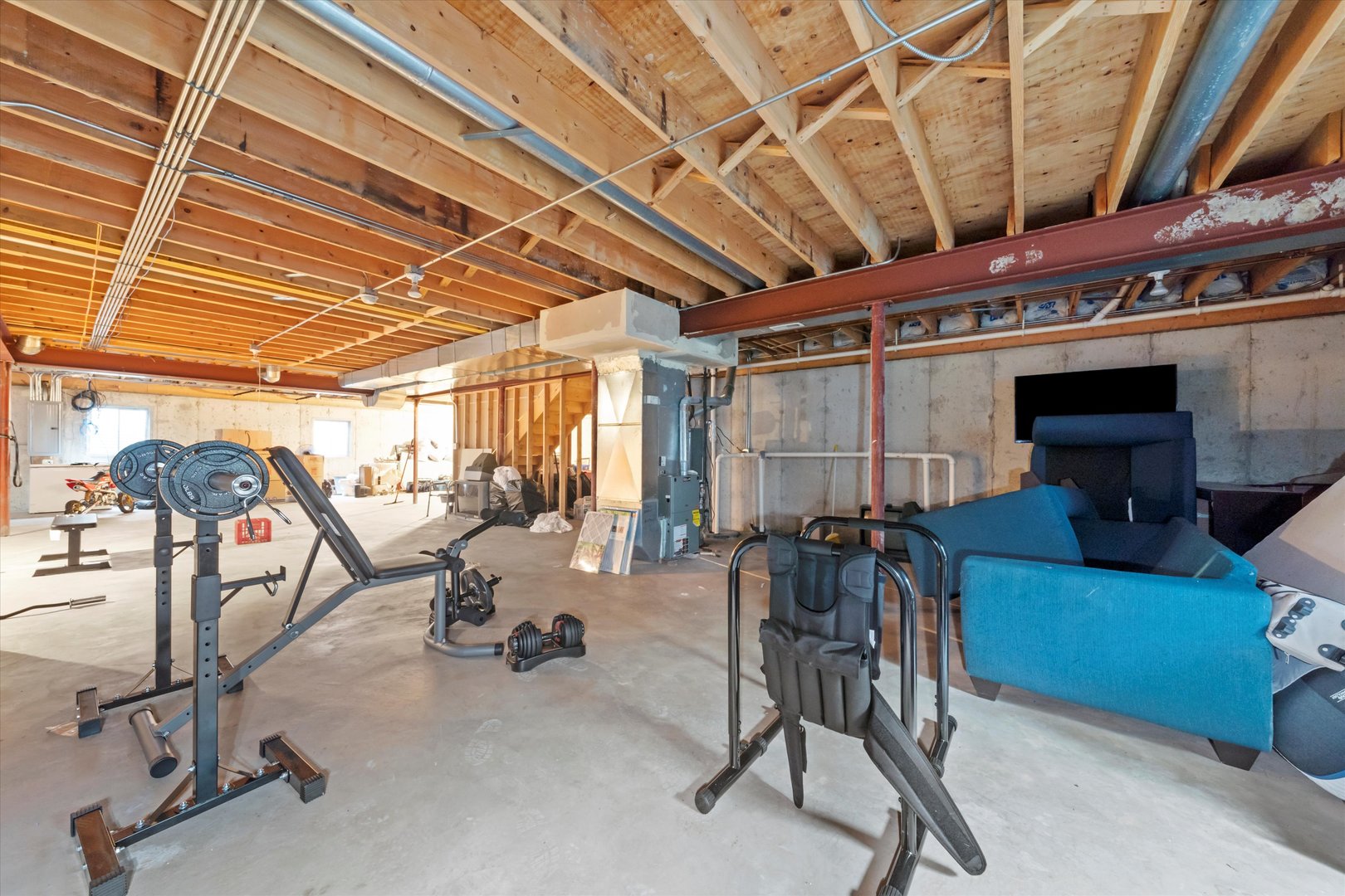 1501 TEARLE Court