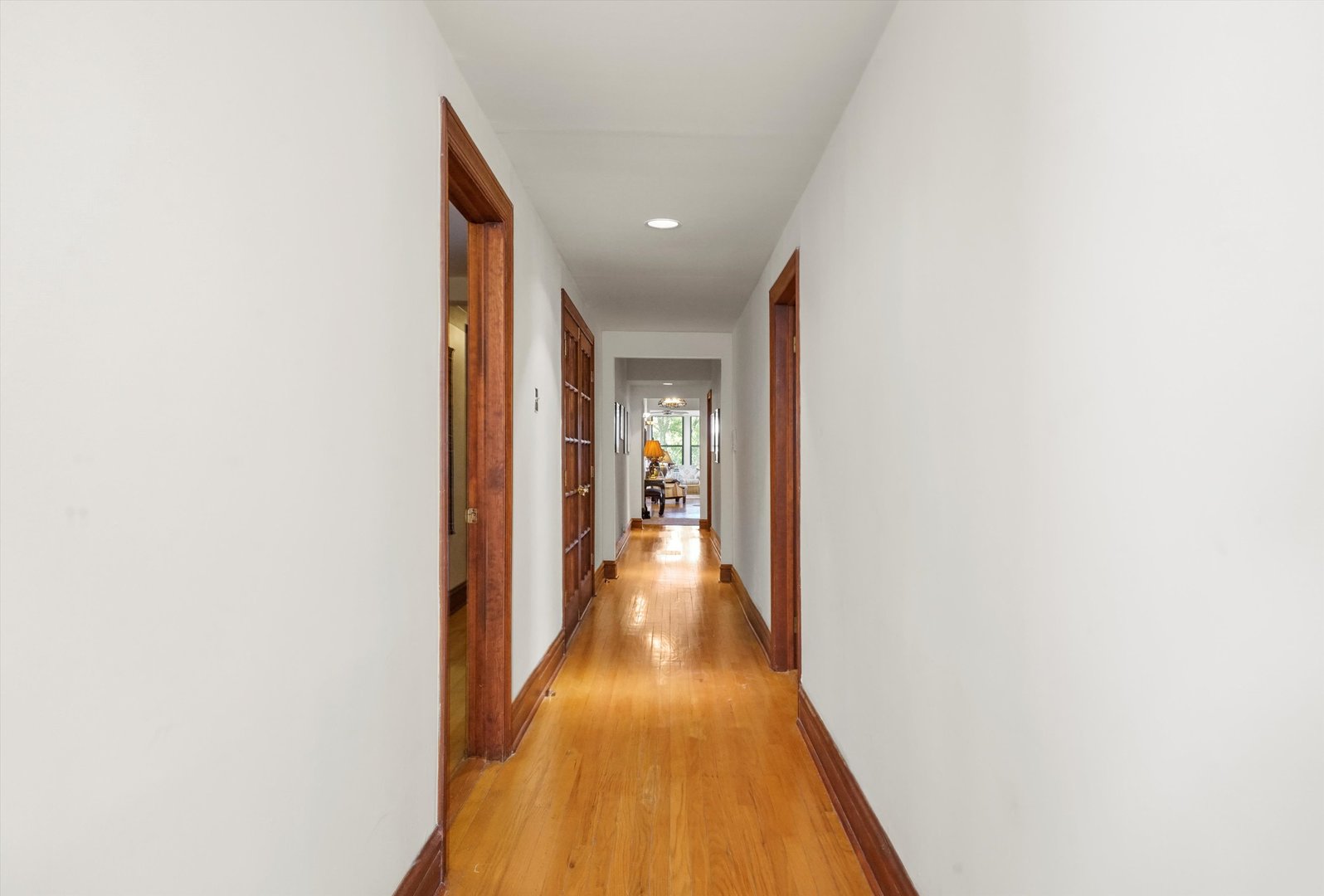 919 E Hyde Park Boulevard Unit: 3