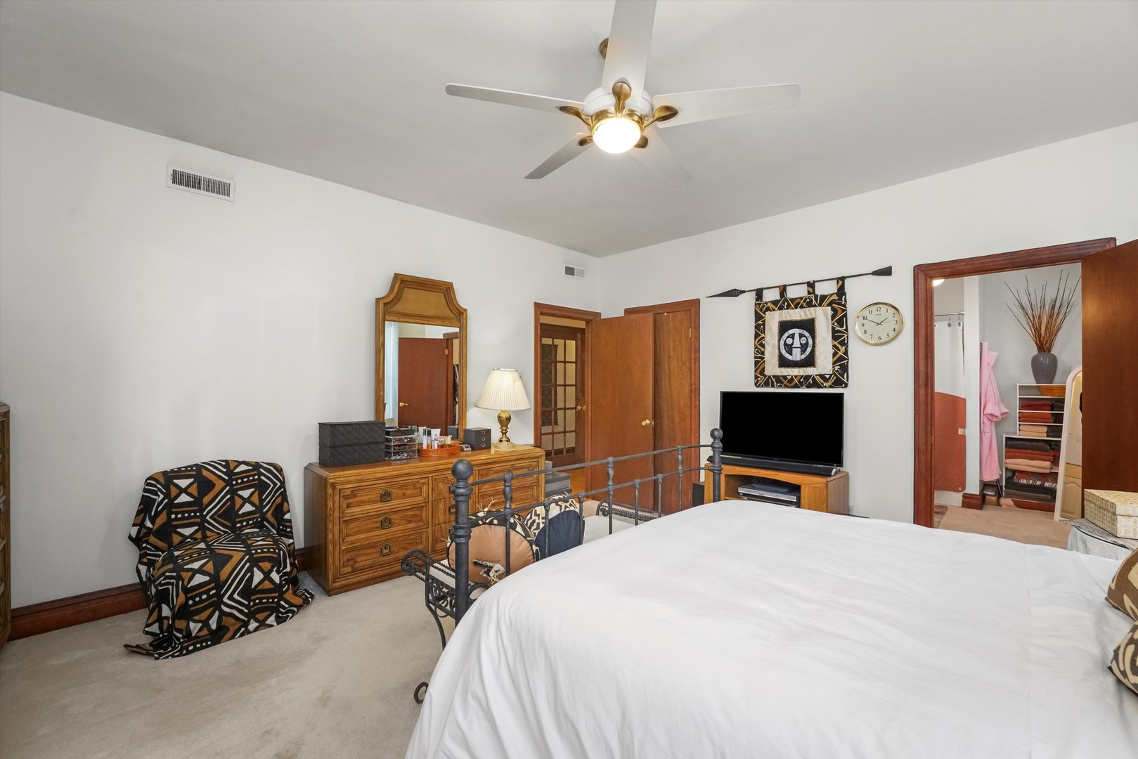 919 E Hyde Park Boulevard Unit: 3