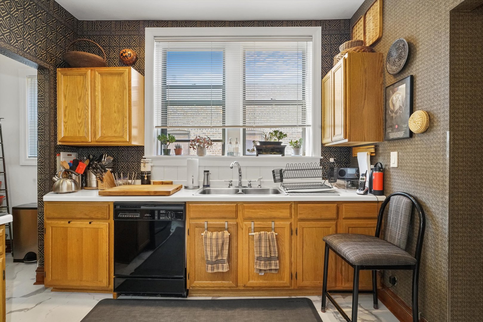 919 E Hyde Park Boulevard Unit: 3