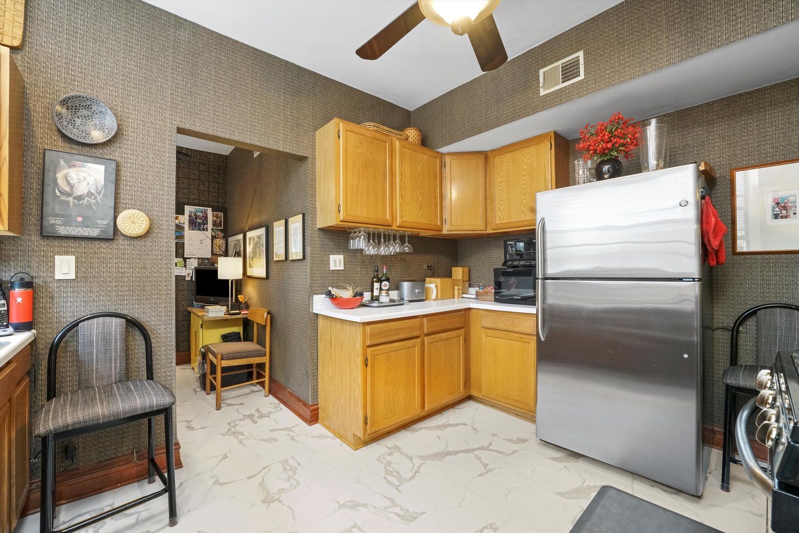 919 E Hyde Park Boulevard Unit: 3