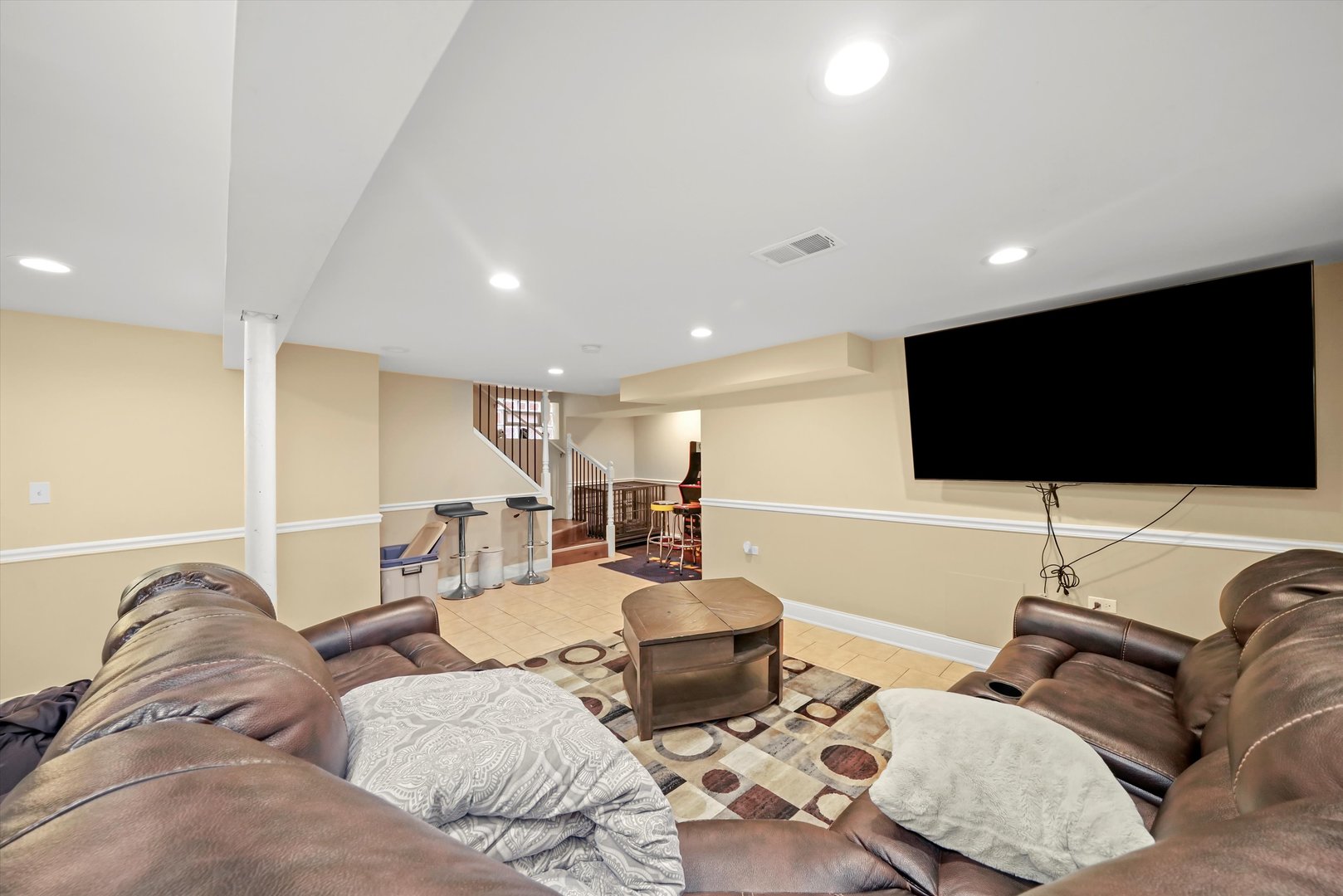 7629 S Maplewood Avenue