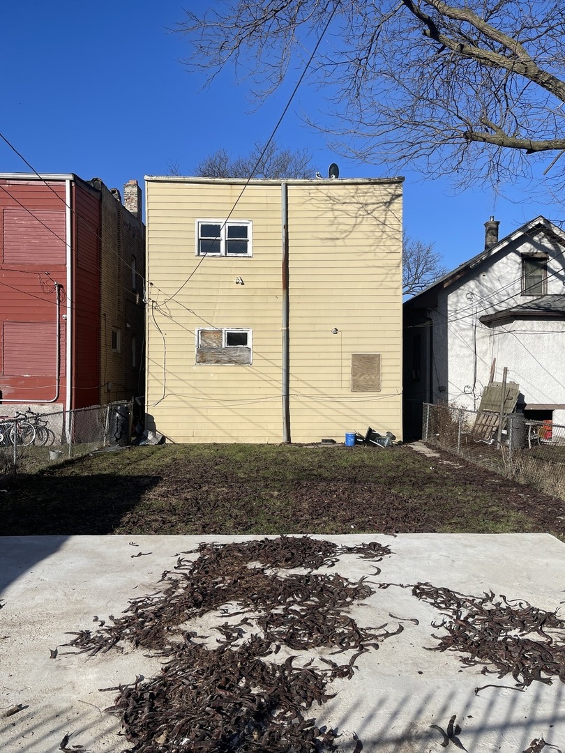 1011 N Leamington Avenue