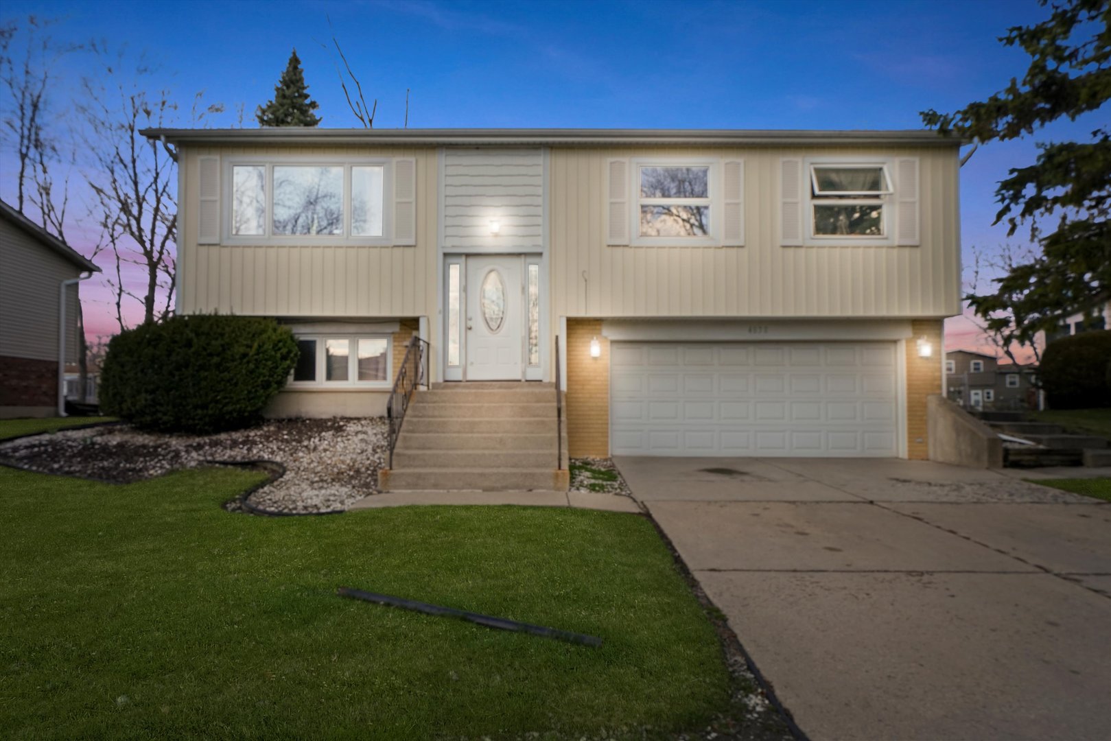 4838 MONTEREY Drive