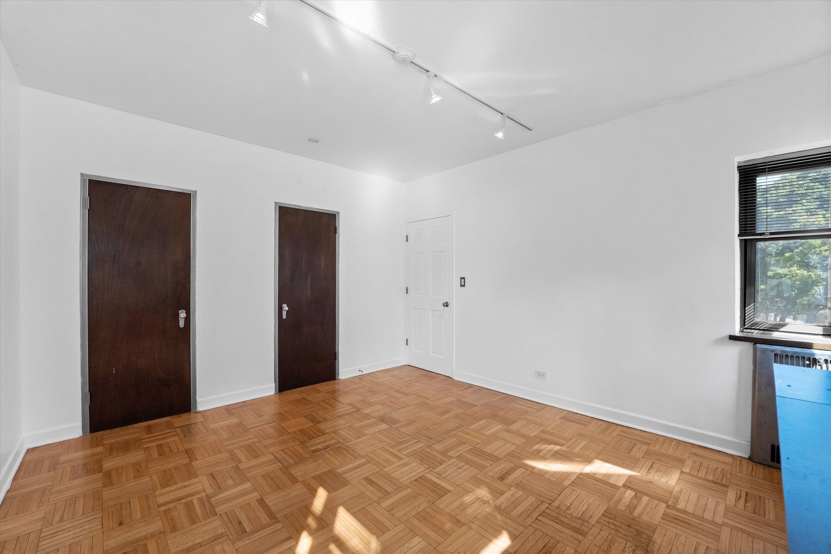 5048 N Marine Drive Unit: F3