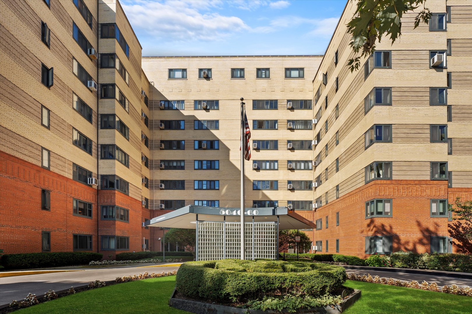 5048 N Marine Drive Unit: F3