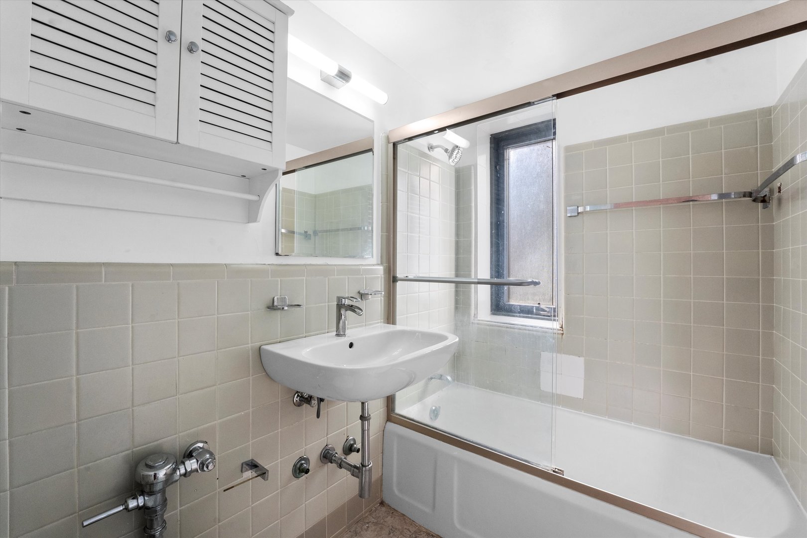 5048 N Marine Drive Unit: F3