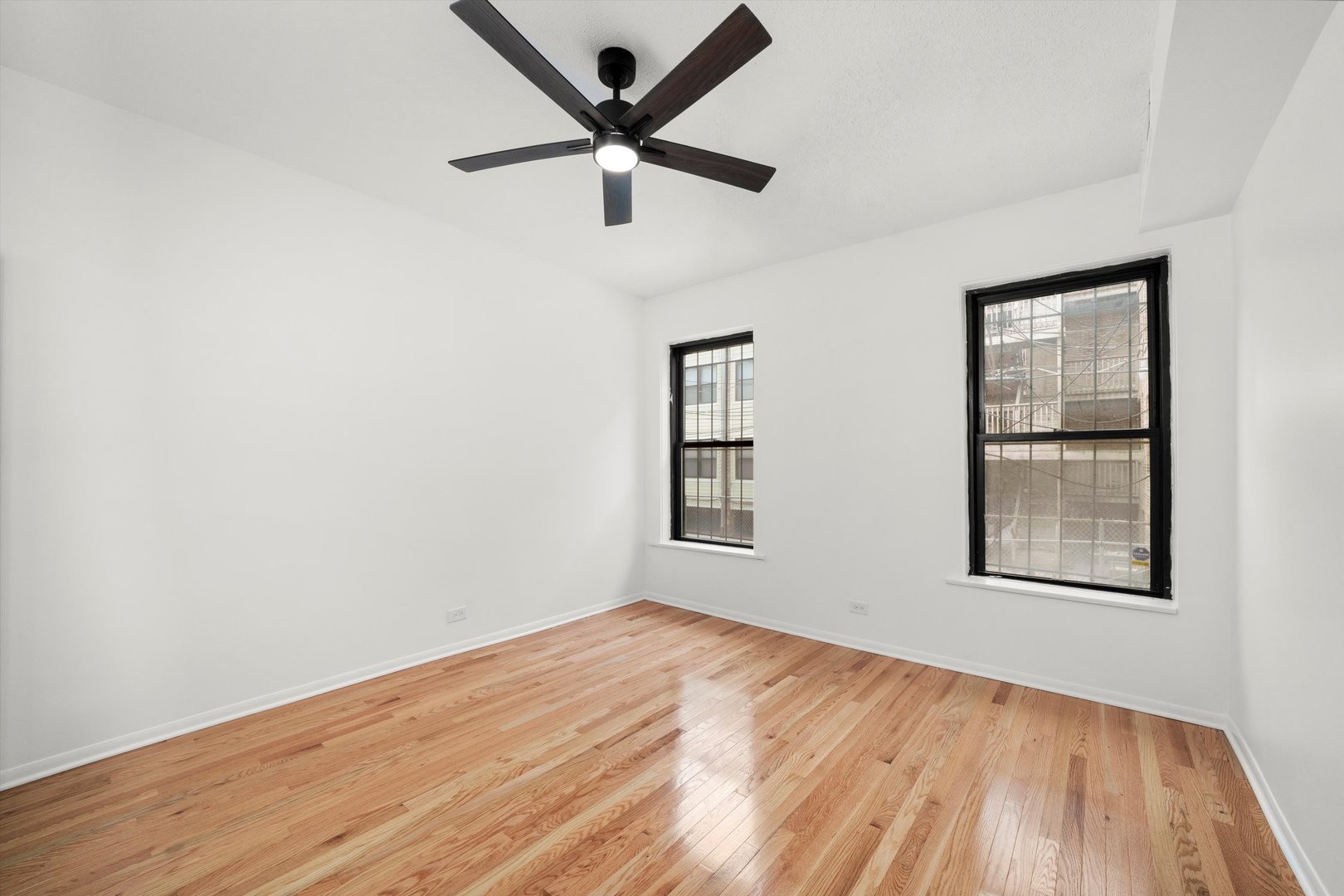 5224 S Ingleside Avenue Unit: 1