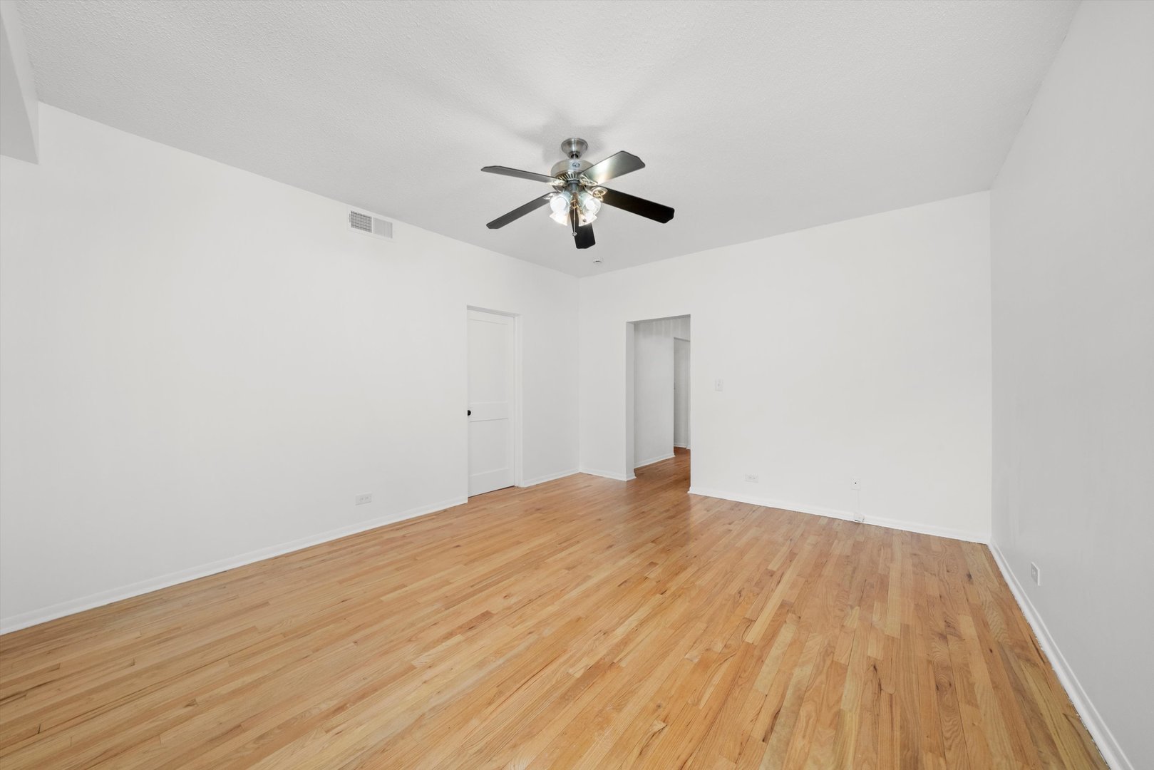 5224 S Ingleside Avenue Unit: 1