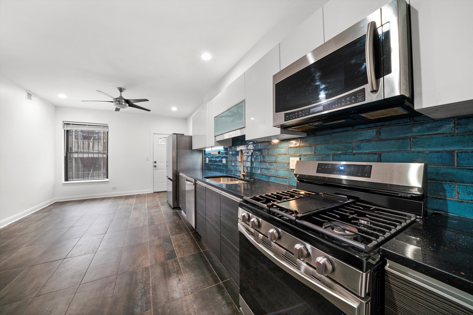 5224 S Ingleside Avenue Unit: 1