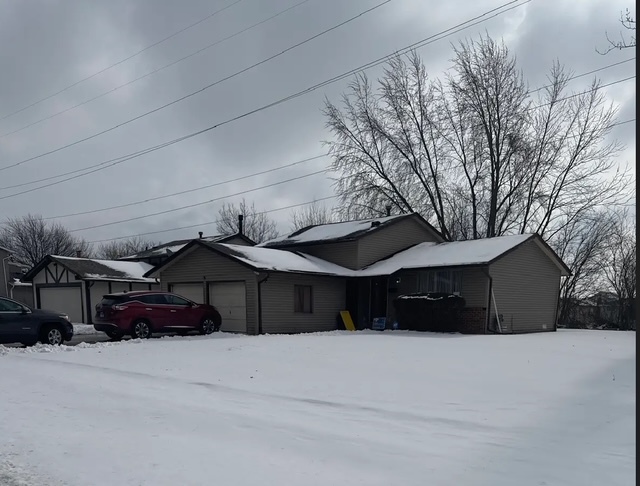 1061 Amherst Lane