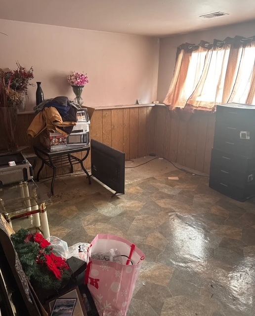 1061 Amherst Lane