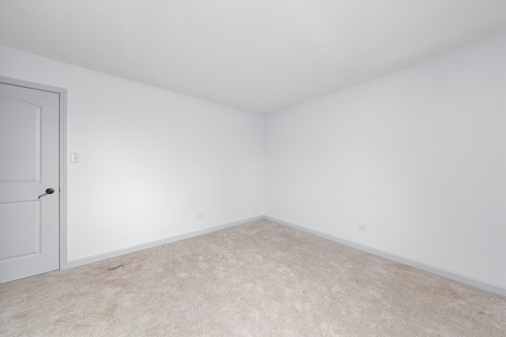 2937 PEACHTREE Avenue