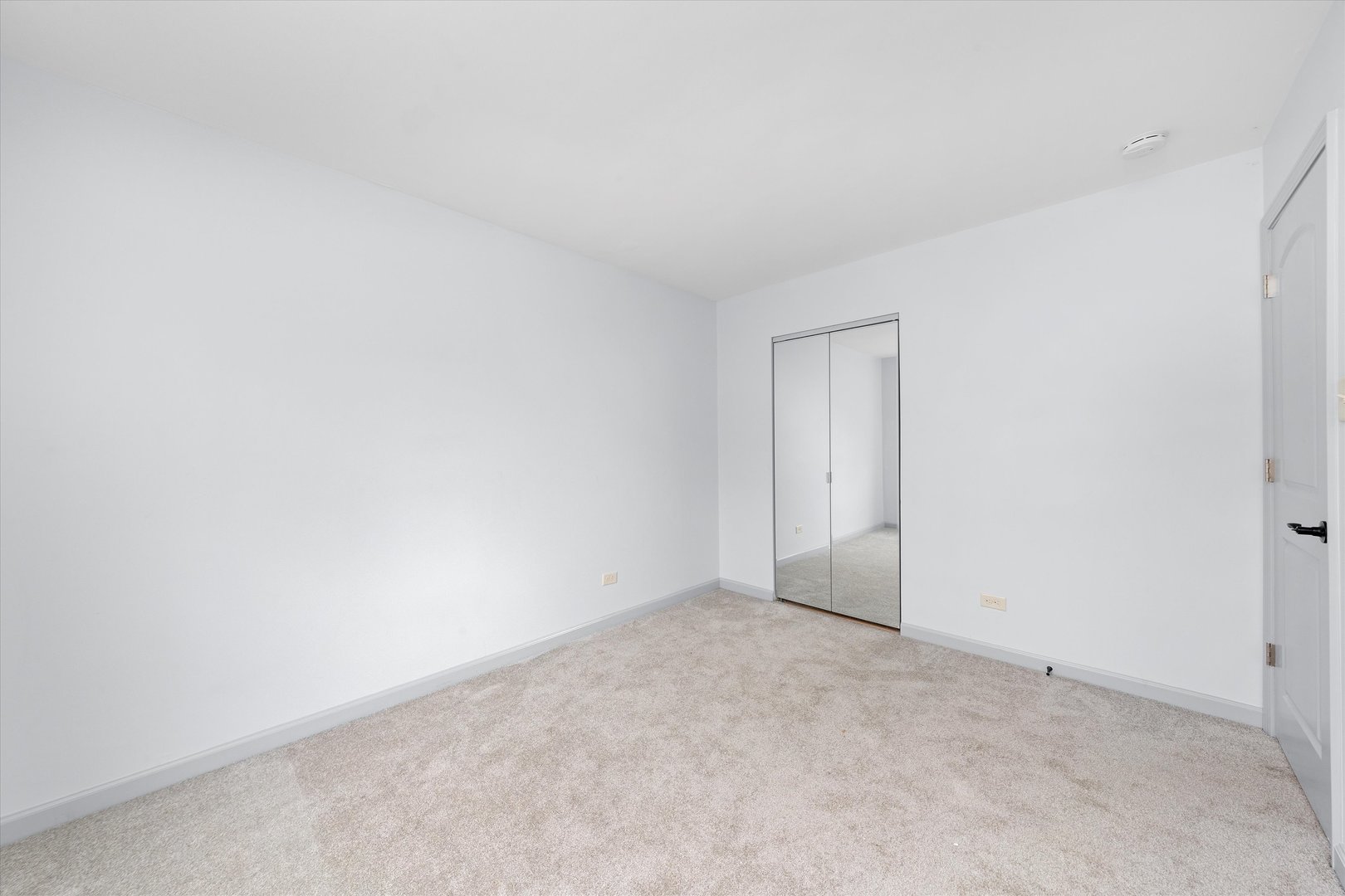 2937 PEACHTREE Avenue