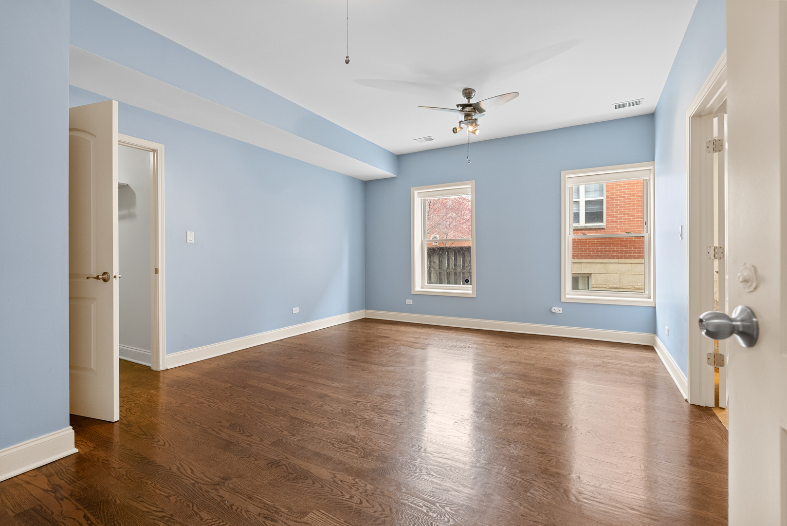 1118 E 46th Street Unit: 1E