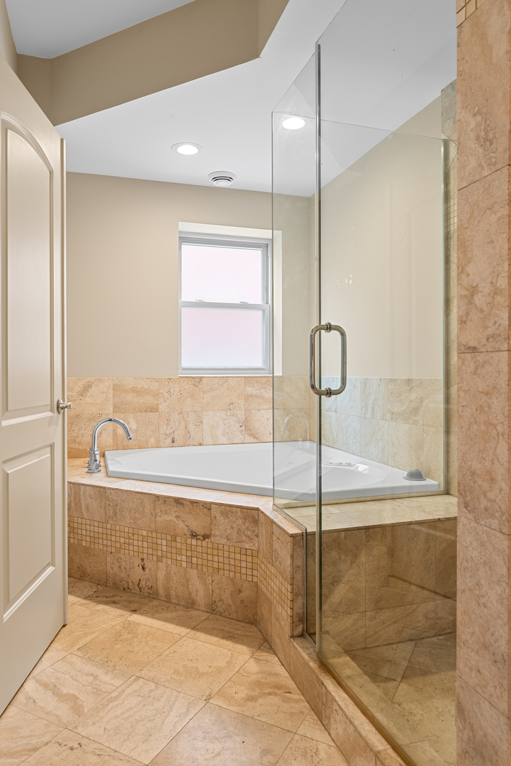 1118 E 46th Street Unit: 1E