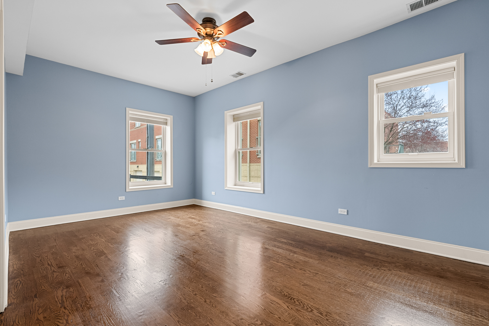 1118 E 46th Street Unit: 1E