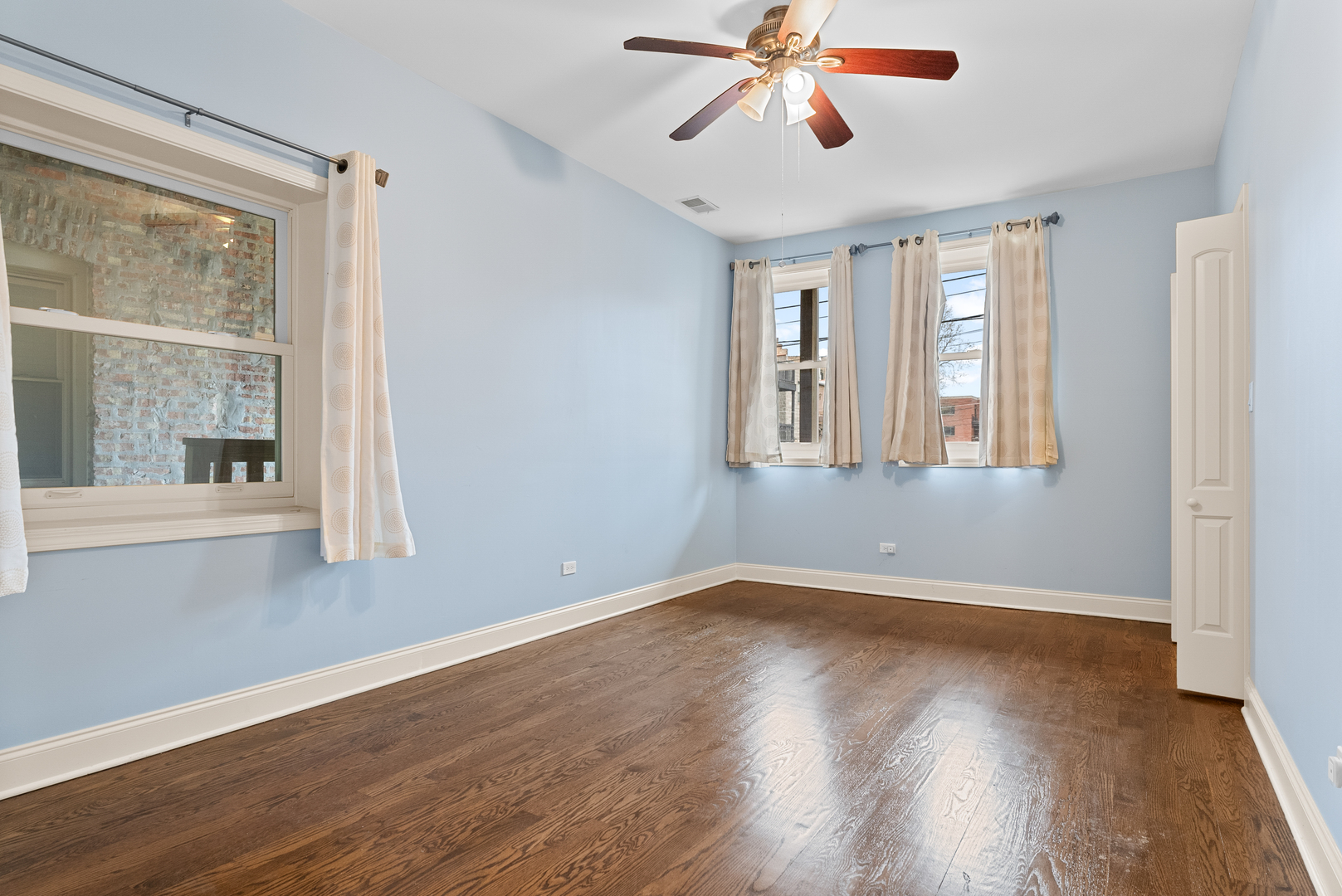 1118 E 46th Street Unit: 1E