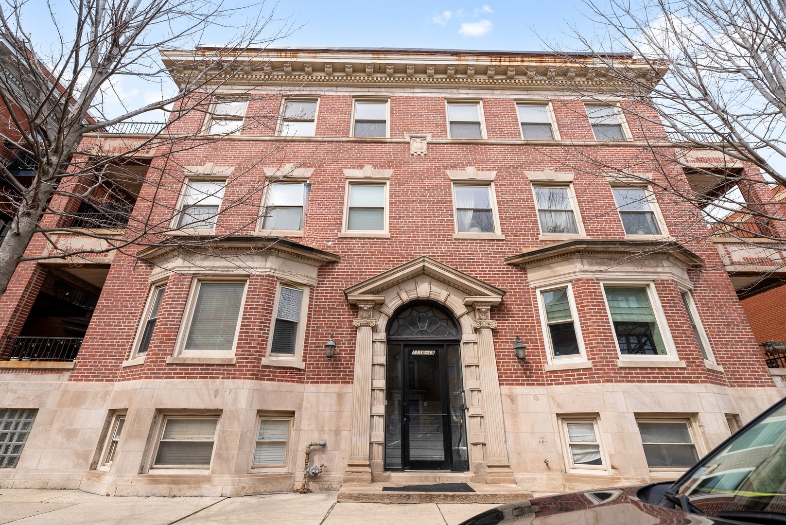 1118 E 46th Street Unit: 1E