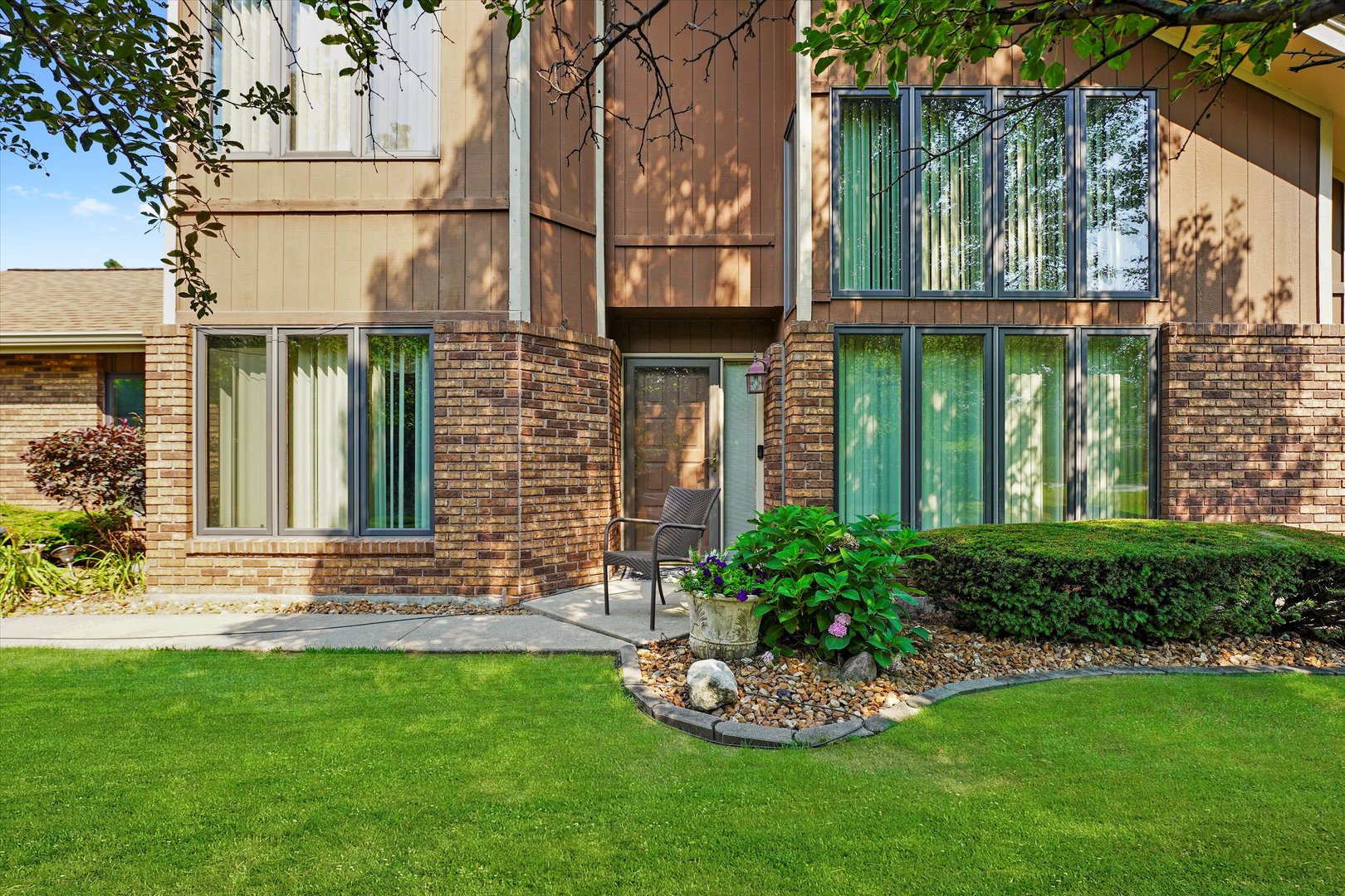 3037 Candlewood Court