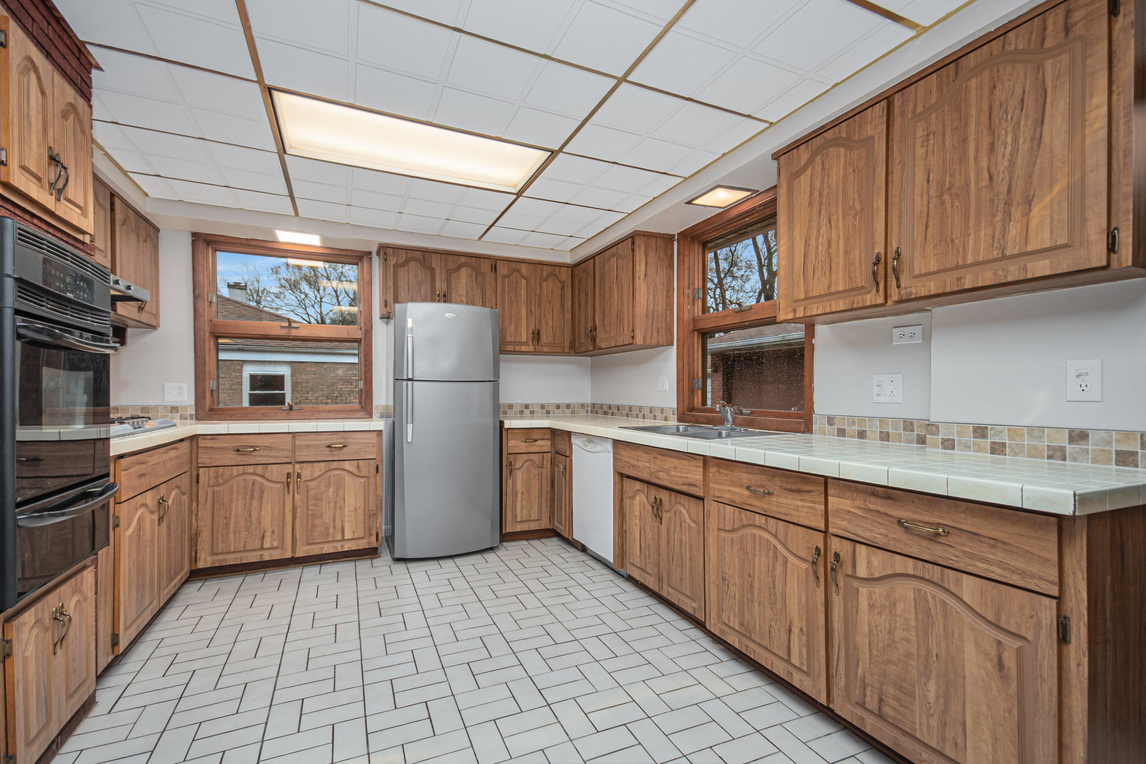 329 Indianwood Boulevard