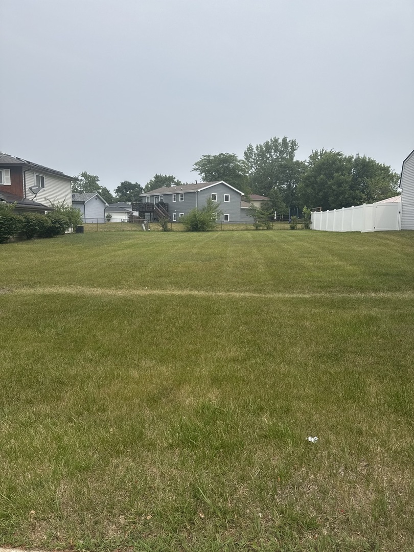 612 Hickok Lane