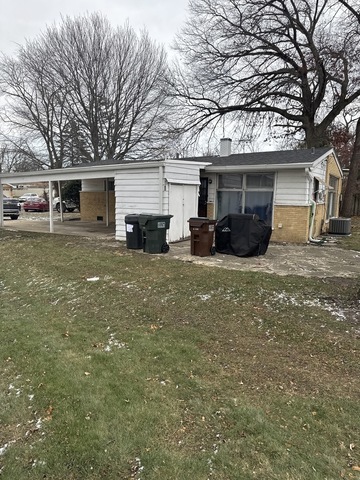 17222 Country Lane