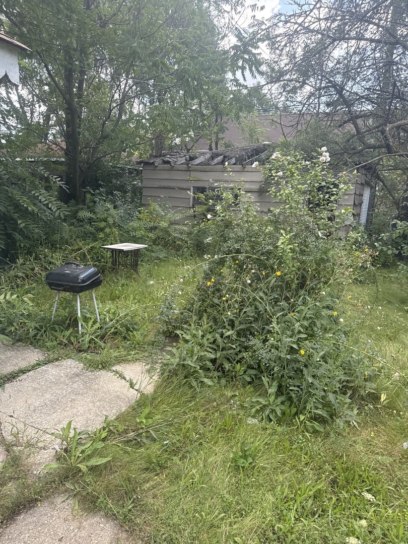 1205 E 93rd Street