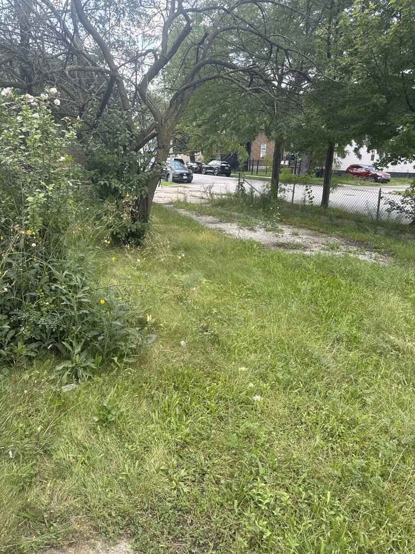 1205 E 93rd Street