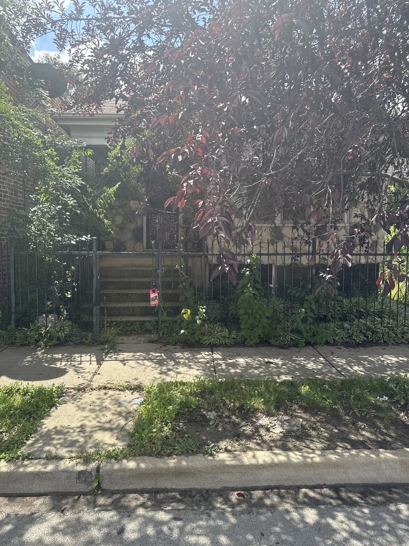 1205 E 93rd Street