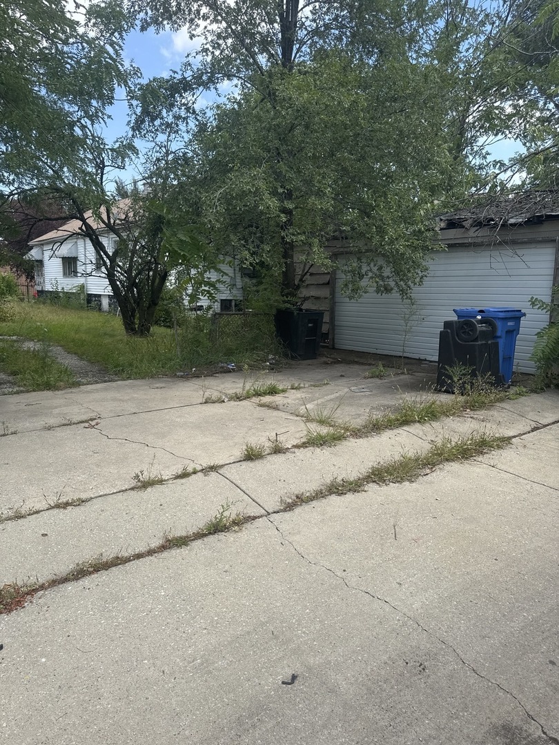 1205 E 93rd Street