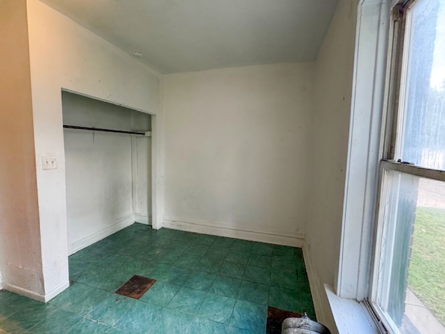 201 N Lamon Avenue