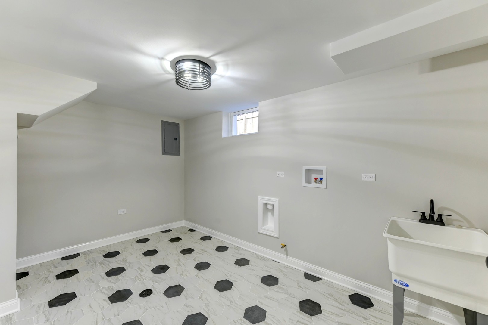 1014 E 163rd Street